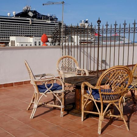 Attico Con Terrazza Sul Porto Lejlighed Palermo Eksteriør billede
