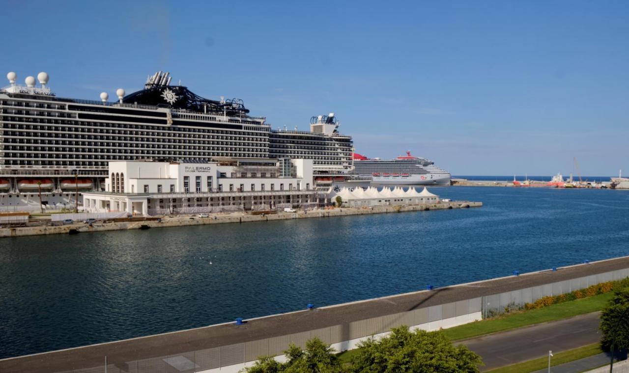 Attico Con Terrazza Sul Porto Lejlighed Palermo Eksteriør billede