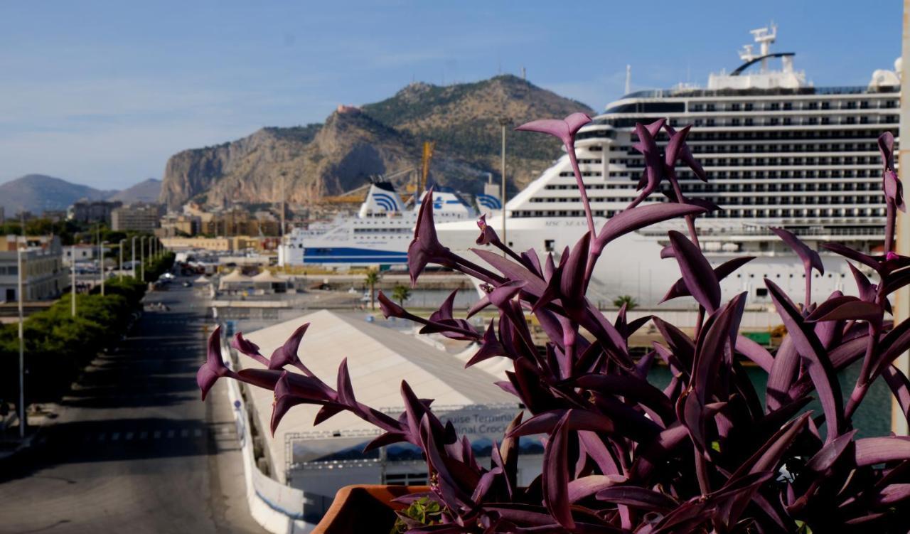 Attico Con Terrazza Sul Porto Lejlighed Palermo Eksteriør billede