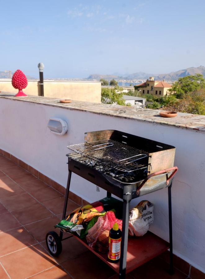 Attico Con Terrazza Sul Porto Lejlighed Palermo Eksteriør billede